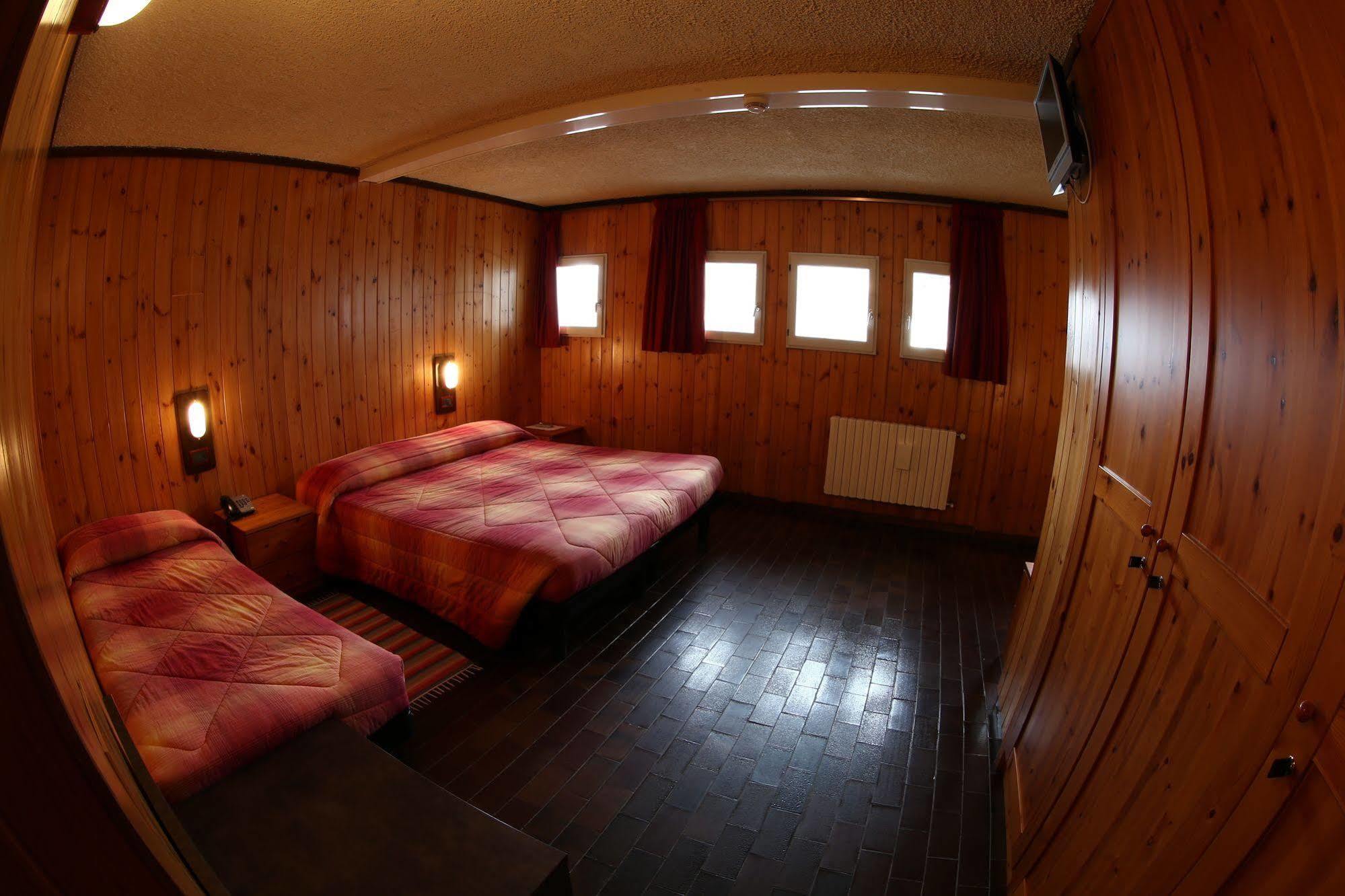Albergo Quarto Pirovano ปัสโซ สเตลวิโอ ภายนอก รูปภาพ